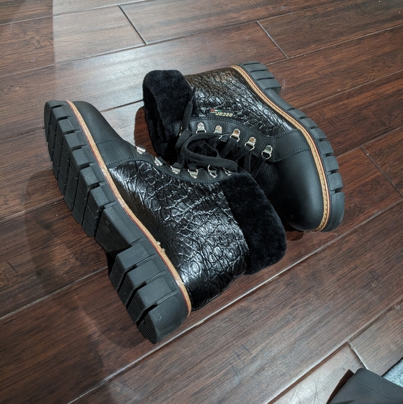 Oscar Sport black leather lace up winter boots - Picture 3 of 9